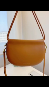 TAS SELEMPANG KULIT WANITA | SADDLE CURVED | ITALIAN STYLE