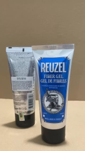 Gel Tạo Kiểu Giữ Nếp Tóc Có Độ Bóng Mờ Gốc Nước Reuzel Fiber Gel 100ml