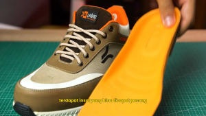 Sepatu Sneakers Safety Pria Kasual Ujung Besi Lavio Hugo