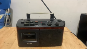 bán Đài Radio Sony CFM- A50 hát tốt cassette và Radio