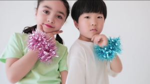 20Pcs/Bag Sports Meet Cheering Tinsel Dance Performance Prop Wrist Flower Sports Games Bracelet