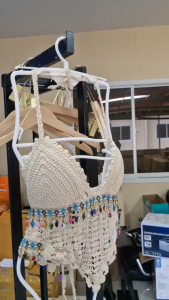 สายเดี่ยวถักโครเชต์แต่งชาย พร้อมแผ่นรอง Crop 115