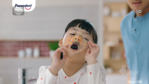 Pepsodent Pasta Gigi / Tooth Paste Perawatan Mulut 190 Gr Fresh Cool Mint Herbal White Complete 8 160 Gr ( Whitening Center Fresh Action Charcoal ) Sensitive Expert 100 Gr ( Complete Care Whitening Original Fresh Active Remin Complex )