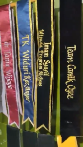 selempang wisuda tulisan 2 baris/sash wisuda