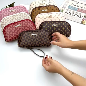 1681 ( READY STOCK ) WALLET Cosmetics PHONE BAG COIN CARD WRISTLET PURSES EU FASHION HOUSE