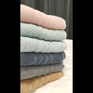 Jean Perry Helmon Bath Towel | Egyptian Cotton Soft & Absorbent Everyday Luxury