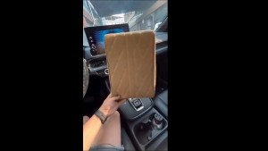 เบาะที่เท้าแขนรถยนต์ ที่หุ้มที่วางแขนรถยนต์ ที่วางแขนในรถยนต์ ที่พักแขน แผ่นรองคอนโซลกลาง เบาะรองแขน พนักพิงแขน