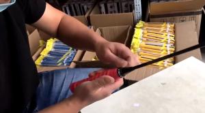 เทปพันด้ามจับไม้แบดมินตัน กริ๊บพันด้ามไม้แบด ไม้เทนนิส ราคาที่สุด กริบพันด้ามไม้แบด