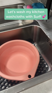 SURF POWDER 1.1 KILO TIDE ARIEL BREEZZ DETERGENT LIQUID DETERGENT WITH DOWNY FABCON ANTI BACTERIAL POWDER SULIT TIPID SA LABAHAN MABANGO