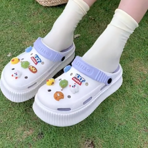 QZshop สินค้าแนะนำ รองเท้าหัวโตแฟชั่นผู้หญิง สีโทนพาสเทลน่ารักสดใส ด้านในมีปุ่มนวดเท้าด้วยน๊าแถมตัวติดการ์ตูนราคาเบาๆ ต้องมี