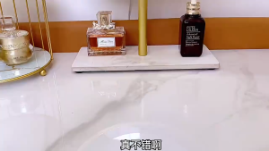 กล่องพลาสติกทรงกลม ทรงเหลี่ยม ความจุขนาดใหญ่หลายช่อง กล่องใส่แปรงแต่งหน้า ฐานใส่อุปกรณ์แต่งหน้าผู้หญิง