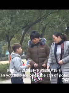 Prank Potato Chips Cans Snake Toys Cute Fun Kids Toy Stress Fool Day Halloween Party Spoof Fake Snake Toys