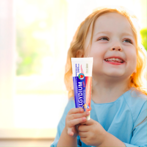 Elgydium Kids FRESH STRAWBERRY Toothpaste (1000 ppm F) for 3 - 6 Years