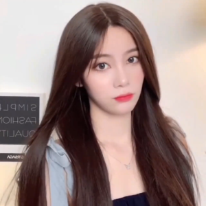 Rambut panjang perempuan wig delapan bentuk bangs wajah bulat alami fluffy panjang medium wig cover kepala penuh wanita realistis panjang medium straight hair 60cm