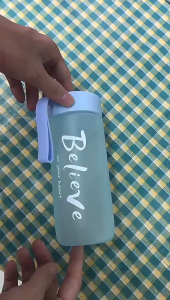 Botol Minum BPA FREE Doff Anti Tumpah/ Botol Air Minum Tali Motif Kata 500 ml KLX 126