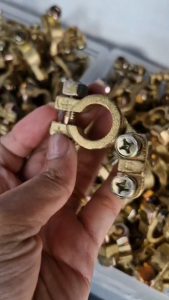 ขั้วแบตทองเหลือง ขั้วแบต + - คุณภาพดี