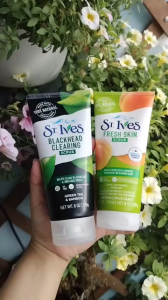 Sữa Rửa Mặt Tẩy Tế Bào Chết St.Ives 170g  Tẩy Tế Bào Chết Trà Xanh Làm Giảm Mụn Đầu Đen.