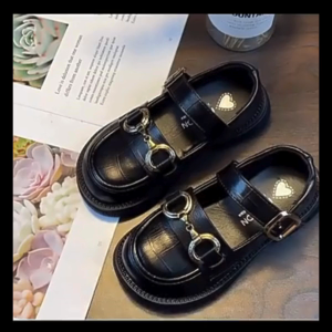 Sepatu Docmart Anak Perempuan Terbaru Viral