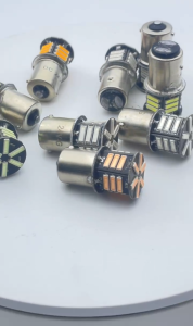 ไฟท้าย รถยนต์ รถใหญ่ หกล้อ สิบล้อ 12v/24v ขั้วกลม2จุด 1157 7020 21led 1คู่