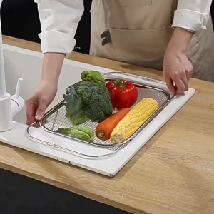 ตะกร้าสแตนเลสวางคร่อมอ่างล้างจาน ขาตั้งยืดขยายได้ ตะแกรงสแตนเลส ใช้ล้างผักผลไม้ เป็นตะกร้าวางของ