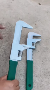 Mỏ lết Chữ F với Khả Năng Vặn Ren Téc Mỏ Lết Kìm nước chữ F  Vặn Ống - Hợp Kim Chất Lượng Cao - Kim Khí AZ