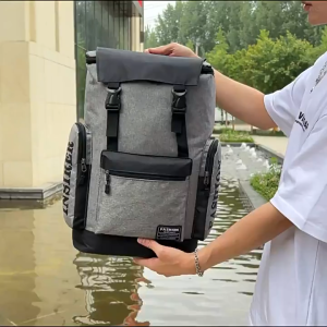 กระเป๋า กระเป๋าเป้ สะพายหลังผู้ชาย จุของได้เยอะ ช่อง 1 2 3 แฟชั่น เกาหลี บิ๊กบึ้ม เขาช่อง เฉพาะ ใบใหญ่ เท้าที่มีช่องเก็บ 4 หน้า ราคาถูกต้อง 2,500 บาท