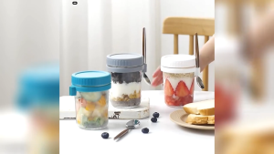 PRADO MALAYSIA 350mL Portable Breakfast Oatmeal Cup Glass Sealed Salad Cup wt Spoon Overnight Oat Cereal Glass Jar Cawan Kaca 早餐杯