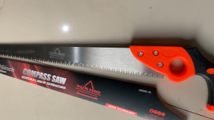 Gergaji Lancip Serbaguna 16\\\": Gergaji Cocok untuk Pekerjaan Kayu