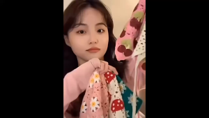 AHOURR สไตล์เกาหลีกลวงถักผ้าพันคอสามเหลี่ยมมือถักที่คาดผมหญิงย้อนยุคอินเทอร์เน็ตคนดังหวานเดซี่น้อยสายผ้าโพกหัว