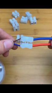 Spring Quick Wire Connector Clamp Terminal Block LED Strip Light Cable Easy Safe Wires Splicing Connect