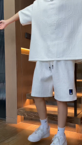 Outfit Pria Oversize Keren: Set Baju & Celana Terbaru 2024