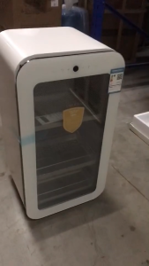 BIGSALESHOP ตู้แช่เย็น ตู้เย็น รุ่น JC-70B ความจุ 71ลิตร ตู้แช่เครื่องดื่ม ชั้นวางของ3ชั้น กำลังไฟ80W สีโพล่าไวท์