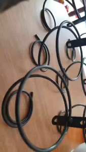 【Ready Stock】6Pcs/Set Wine Rack Wall Mounted Wine Bottle Holder Organizer Iron Champagne Bottles Stand Display