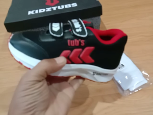 Sepatu Sekolah Anak Laki-laki Warna Hitam Perekat Usia PAUD TK SD SMP-KIDZTUBS2100
