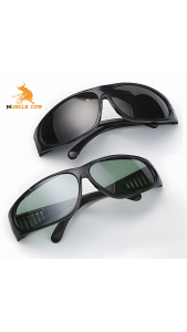 MUSCLE COW แว่นตาตัดหญ้า แว่นตานิรภัย กันลม กันฝุ่น แว่นตากันสะเก็ด แว่นเชื่อม UV40 แว่นตานิรภัยสำหรับ ป้องกันสะเก็ดและแสง มีราคาดำมาก/ดำน้อย