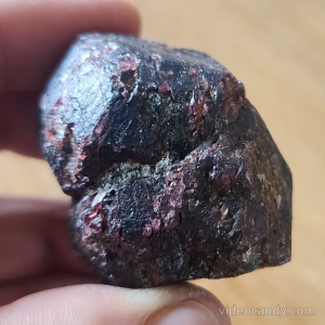 Garnet Raw Natural Crystal Stone | Attract Luck | Sensual | Overcome Negative Emotions | Sucess