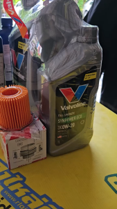 ชุดน้ำมันเครื่องและเกียร์ CVTF TOYOTA ดูโอ้ / วาโวลีน อีโค่ Valvoline Synpower ECO 0W-20 ขนาด 3+1 ลิตร + น้ำมันเกียร์วาโวลีน CVT ขนาด 0.946 ml. = 4 ขวด + กรองเครื่อง ดูโอ้ แท้!