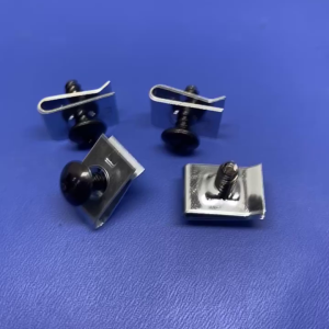 BAUT KLIP CLIP BODI BODY M4 HONDA BEAT SCOOPY VARIO SPACY ORIGINAL\\n\\n Apa Itu BAUT KLIP BODY HONDA M4\\n\\n Pengertian dan Fungsi\\n\\nBAUT KLIP BODY HONDA M4 adalah komponen penting dalam suku cadang motor original yang digunakan pada motor Honda seperti Vario, Beat, Scoopy, Spacy, dan lainnya. Baut klip bodi M4 ini memiliki fungsi utama untuk menahan dan memastikan posisi bodi motor tetap stabil dan aman. Dengan adanya baut klip bodi M4, motor akan lebih aman dan tahan lama.\\n\\n Jenis-Jenis BAUT KLIP BODY HONDA M4\\n\\nBaut klip bodi M4 tersedia dalam berbagai jenis, sesuai dengan kebutuhan dan spesifikasi motor. Beberapa jenis baut klip bodi M4 yang umum digunakan antara lain:\\n\\n- Baut klip bodi M4 untuk Honda Vario\\n- Baut klip bodi M4 untuk Honda Beat\\n- Baut klip bodi M4 untuk Honda Scoopy\\n- Baut klip bodi M4 untuk Honda Spacy\\n\\n Cara Menggunakan BAUT KLIP BODY HONDA M4\\n\\n Langkah-langkah Penggunaan\\n\\nBerikut adalah langkah-langkah penggunaan baut klip bodi M4 pada motor Honda:\\n\\n1. Pastikan bahwa baut klip bodi M4 sesuai dengan spesifikasi motor Anda.\\n2. Pasang baut klip bodi M4 pada posisi yang telah ditentukan pada bodi motor.\\n3. Tekan baut klip bodi M4 ke dalam hingga posisi yang tepat.\\n4. Periksa kembali apakah baut klip bodi M4 sudah terpasang dengan baik dan aman.\\n\\n Tips dan Trik\\n\\nBerikut adalah beberapa tips dan trik untuk menggunakan baut klip bodi M4:\\n\\n- Selalu pastikan bahwa baut klip bodi M4 yang Anda gunakan adalah original dan sesuai dengan spesifikasi motor Anda.\\n- Periksa kembali apakah baut klip bodi M4 sudah terpasang dengan baik sebelum Anda mengendarai motor.\\n- Jika Anda merasa ada masalah dengan baut klip bodi M4, segera hubungi mekanik profesional untuk melakukan pengecekan dan perbaikan.\\n\\n Keunggulan BAUT KLIP BODY HONDA M4\\n\\n Keunggulan Utama\\n\\nBAUT KLIP BODY HONDA M4 memiliki beberapa keunggulan utama, antara lain:\\n\\n- Dibuat dari bahan berkualitas tinggi yang tahan lama dan kuat.\\n- Desain yang ergonomis dan mudah dipasang.\\n- Kompatibel dengan berbagai jenis motor Honda.\\n\\n Perbandingan dengan Produk Lainnya\\n\\nBAUT KLIP BODY HONDA M4 memiliki beberapa keunggulan dibandingkan dengan produk lainnya, antara lain:\\n\\n- Baut klip bodi M4 original memiliki kualitas yang lebih baik dibandingkan dengan produk non-original.\\n- Baut klip bodi M4 original lebih aman dan tahan lama dibandingkan dengan produk non-original.\\n\\n Harga BAUT KLIP BODY HONDA M4\\n\\n Harga per 5 pcs & per 5 set\\n\\nHarga baut klip bodi M4 untuk motor Honda Vario, Beat, Scoopy, Spacy, dan lainnya tersedia dalam berbagai paket, yaitu:\\n\\n- Harga per 5 pcs: Rp. 50.000\\n- Harga per 5 set: Rp. 200.000\\n\\n Tempat Beli\\n\\nAnda dapat membeli baut klip bodi M4 untuk motor Honda Vario, Beat, Scoopy, Spacy, dan lainnya di berbagai toko suku cadang motor Honda terdekat atau online shop yang menjual suku cadang motor Honda original.\\n\\nSekian informasi mengenai BAUT KLIP BODY HONDA M4. Semoga bermanfaat dan selamat berkendara dengan aman!\"