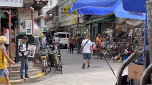 UHF Wireless Microphone Karaoke Dual UHF Handheld Microphones Heavy Duty Cordless 4 Wireless Metal Mics Work Range 80m / 180ft Meeting Conferences Public Speaking Events