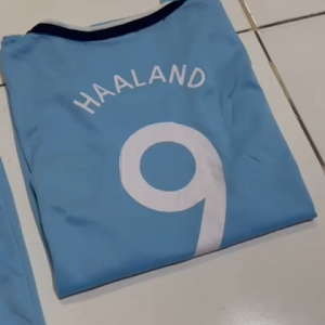 Desain Futsal Modern & Setelan Bola Singlet Terlengkap