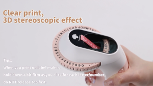 เครื่องทําฉลาก ลายนูน หลากสี  Phomemo E975 เครื่องทําฉลากสติกเกอร์ ลายนูน 3D มีกาวในตัว แบบพกพา DIY