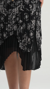 MINIMAL/Emily In Paris - Alodie - Rok Lipit Motif Bunga - Black