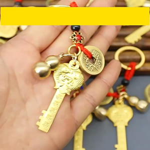 已開光 开金库钥匙扣 十二生肖纯铜挂件 送朱砂 登山扣 招财钥匙吊坠 葫芦 五帝钱 貔貅 钥匙挂件 风水挂饰 开运 纳福 招财进宝 Feng Shui Keychain Car Keyring Home Decoration