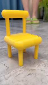 Phone Holder Multifungsi Desain Bangku Mini Rakit Kokoh 3 Slot Warna Lucu