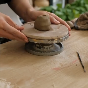500g Air Dry Clay Pottery Clay Natural Pottery Clay Air-Hardening Modeling Clay Non-Toxic Self Hardening Pottery Clay Ceramic Art Class Handicraft Making Sculpting