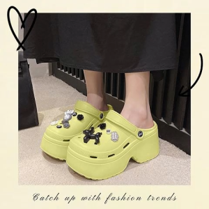 SQShop มาแรง รองเท้าแฟชั่นหัวโต พื้นนิ่มใส่สบาย พื้นมีกันลื่น ราคาถูกมาก เข้าได้กับทุกการแต่งกายเลยน้า มีตัวติดด้วย รีบกดตุ่มด่วน