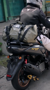MotoCentric PVC Waterproof Tail Bag Rear Seat Bag 46L With Reflector Anti-Uv Quick Release