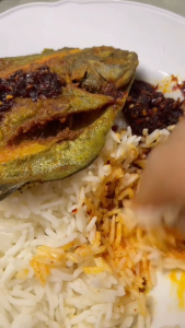 GARLIC CHILI OIL by MAKTAM - 100% HOME MADE GARLIC CHILI OIL