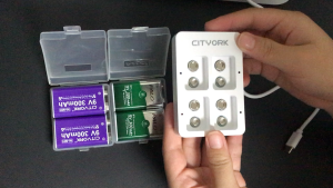 PALO Baterai 9 V Rechargeable NI-MH 300mAh 9V / baterai 9v rechargeable volt bisa dicas kotak charger isi ulang / baterai 9 volt kotak recharger charger bisa cas / batu baterai 9volt 9 volt kotak murah