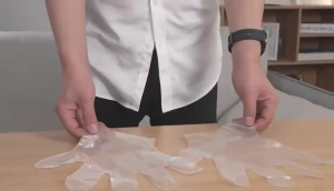 100pcs Premium Powder Free Disposable Gloves for Food Cleaning Cooking Eco-Friendly High Quality Transparent Plastic